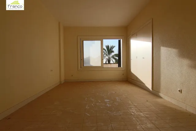 EN EL PUERTO TOMAS MAESTRE. UN OASIS EN MITAD DE LA MANGA — 8