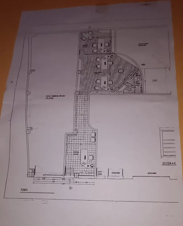 VENTA/ALQUILER DE LOCAL COMERCIAL EN ZONA CENTRO. — 13