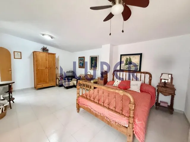 Chalet en San Vicente del Raspeig, zona Canastell con 2 viviendas — 24