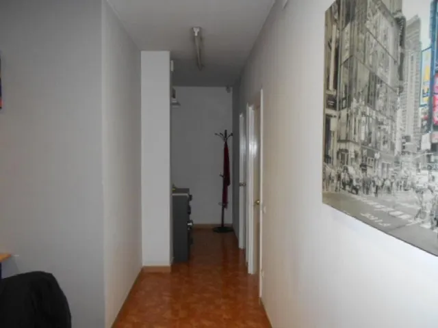 LOCAL COMERCIAL EN VENDA A IGUALADA - RAMBLA SANT FERRAN — 4