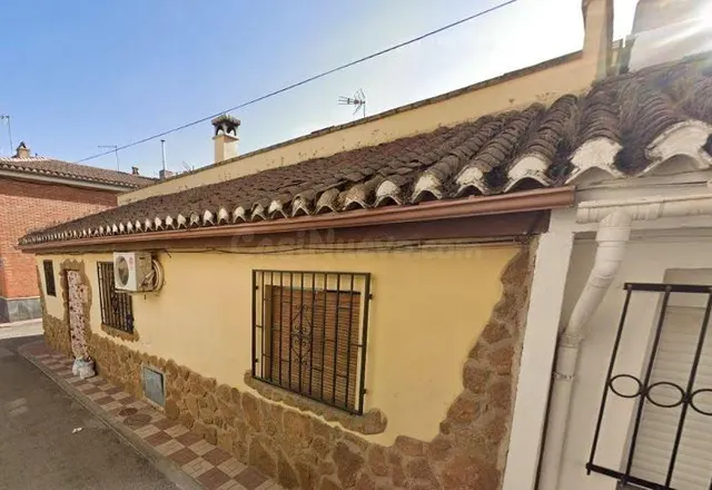 SE VENDE casa adosada OKUPA en C Costa Rica de Santa Fe - foto 4
