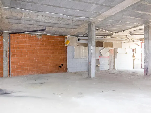 EN VENTA LOCAL COMERCIAL EN MONTIJO - foto 4