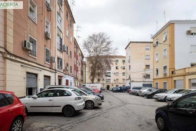 Piso reformado en zona Zaidin — 7