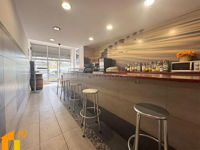 Bar en venta en Avd. Arlanzon - foto 4
