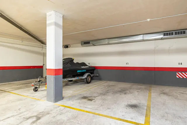 Alquiler de parking en el Coll d'en Rabassa — 7