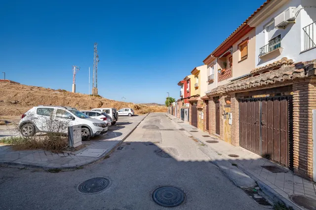OPORTUNIDAD: SOLAR RESIDENCIAL EN EL CINTURÓN METROPOLITANO DE GRANADA, EN OTURA — 19