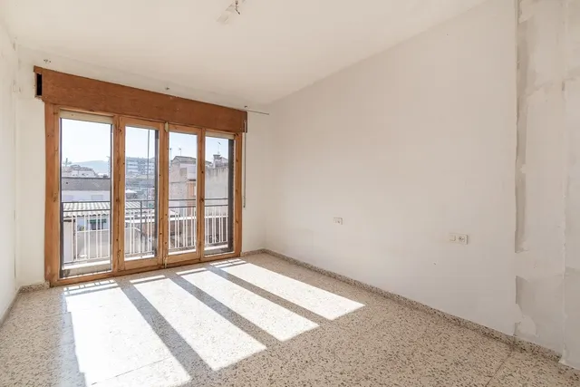 Edificio en Zaidín — 18