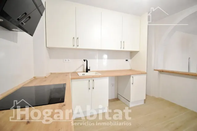 ¡disfruta de una casa reformada y luminosa con impresionante terraza! — 9