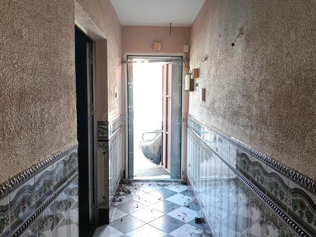Oportunidad Única en Almería: Adosado a Reformar en Piedras  - foto 4