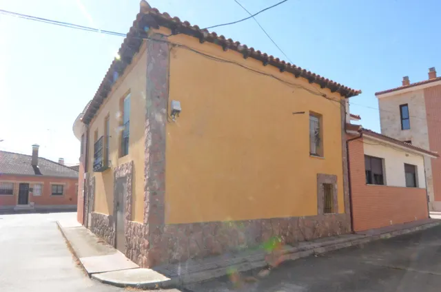 Urbis te ofrece una encantadora Casa de Pueblo en Calzada de - foto 3