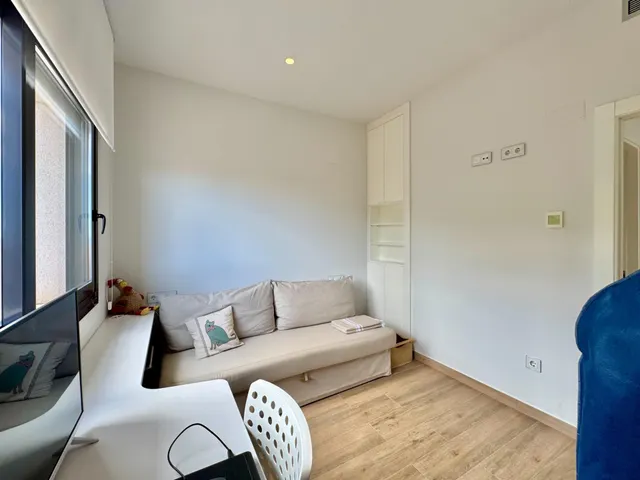 elegante villa con vistas parciales al mar. — 25