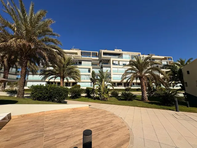 APARTAMENTO EXCLUSIVO EN URBANIZACIÓN OCEANS HOMES — 2