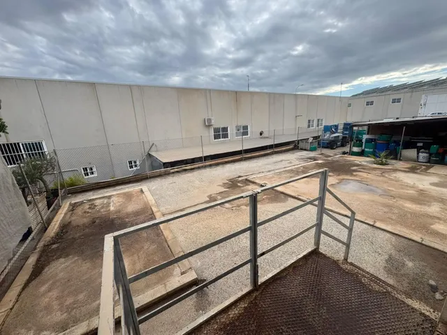 Nave industrial 704m² en alquiler - POLIGONO INDUSTRIAL FAIMA — 4
