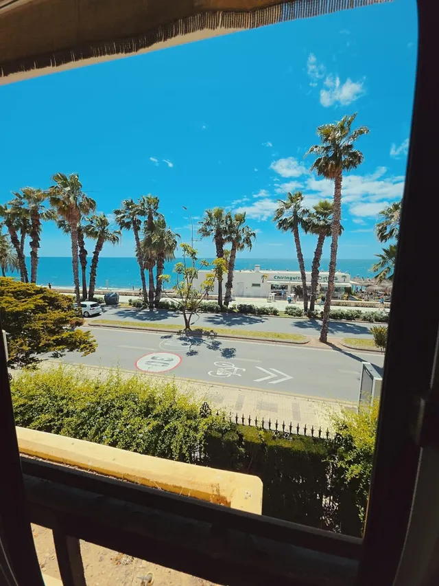 ESPECTACULAR VIVIENDA FRENTE AL MAR EN PASEO DE SANCHA — 4
