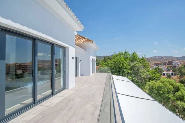 Chalet 7 habitaciones 669m² en venta - Marbella — 23