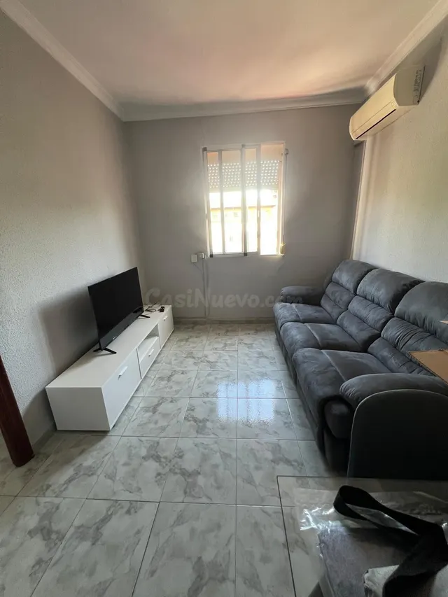 Zona Sur Reina Mercedes. Excelente vivienda reformada y amue