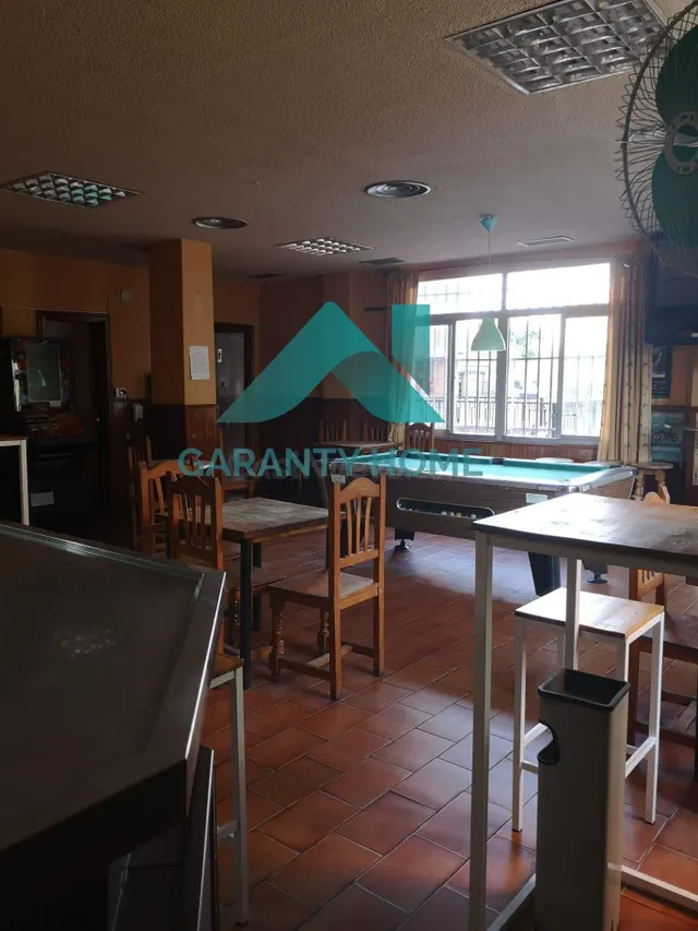 Se VENDE BAR en zona MOCTEZUMA - foto 4