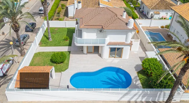 Una Villa que Enamora – Tu Refugio Privado en el Mediterráneo — 9