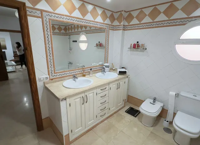 Chalet 5 habitaciones 350m² en venta - Costa Del Sol — 26