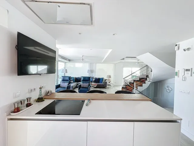 Adosado 3 habitaciones 358m² en venta - Centro — 24