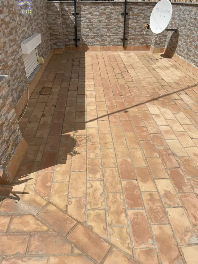 SE VENDE CASA + LOCAL INDEPENDIENTE EN ZONA DE LA CUESTA DE LA RUJANA — 16