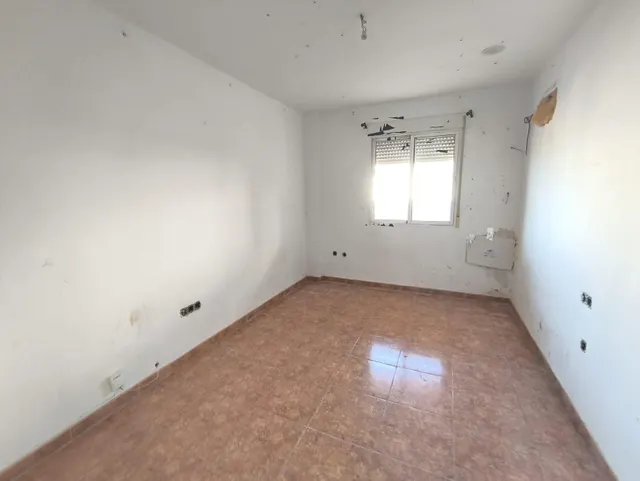 Atarfe: piso de 3 dormitorios - garaje y trastero — 4