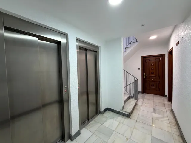 Se vende piso céntrico en Elche — 19
