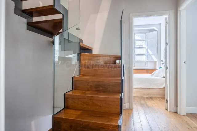Exclusiva Casa Unifamiliar con Ascensor y Garaje en el Corazón de San Lorenzo, Sevilla — 10