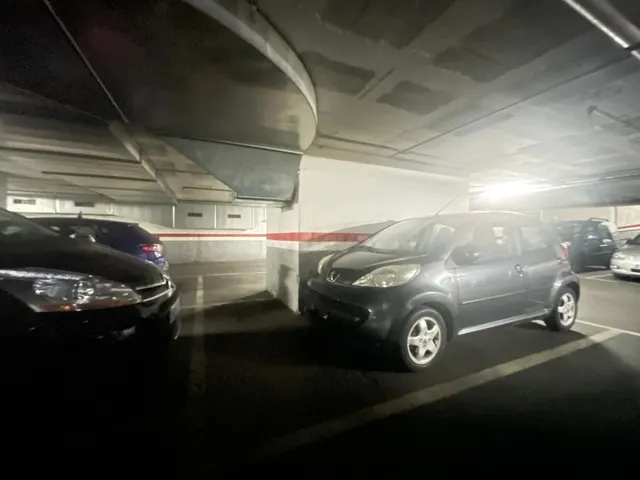 PARKING EN POMPEU FABRA - foto 2