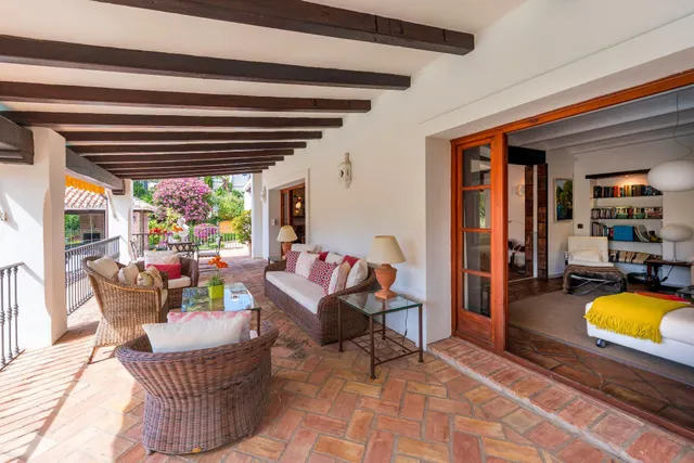 Elegante casa andaluza con vistas al golf en El Paraíso — 13