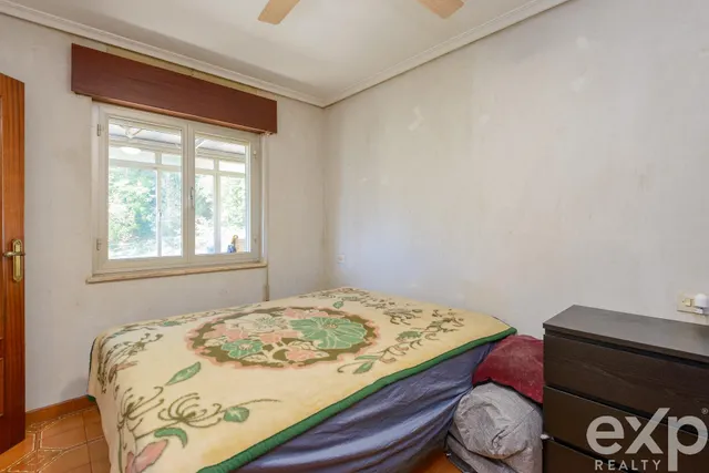 Casa con finca de 4.749 m2, cochera y granero en san martín del rey aurelio — 19