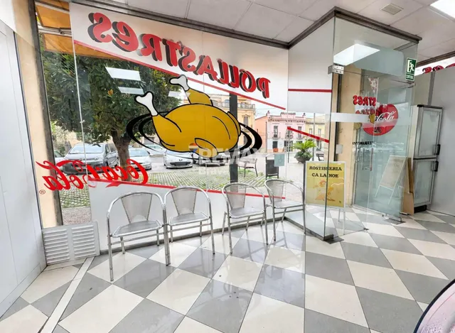 Oportunidad Única: Local comercial. Rostisseria equipada en Venta en Flaçà, Girona. A un paso de la Estación de Tren. — 29