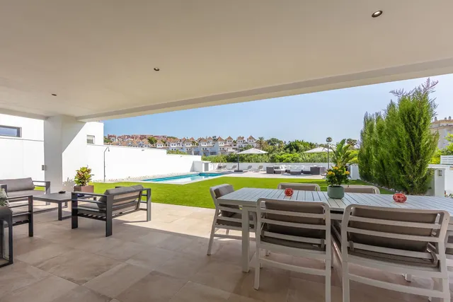 Chalet 4 habitaciones 231m² en venta - Costa del Sol — 19