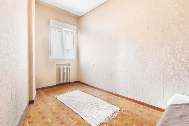 Piso en Hermanos Menendez Pidal — 8