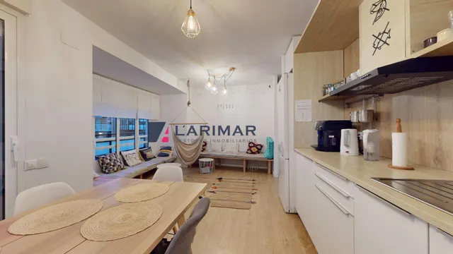 Hostal en pleno funcionamiento en el centro de Alicante | licencia turística | rentabilidad 10%-14% — 10