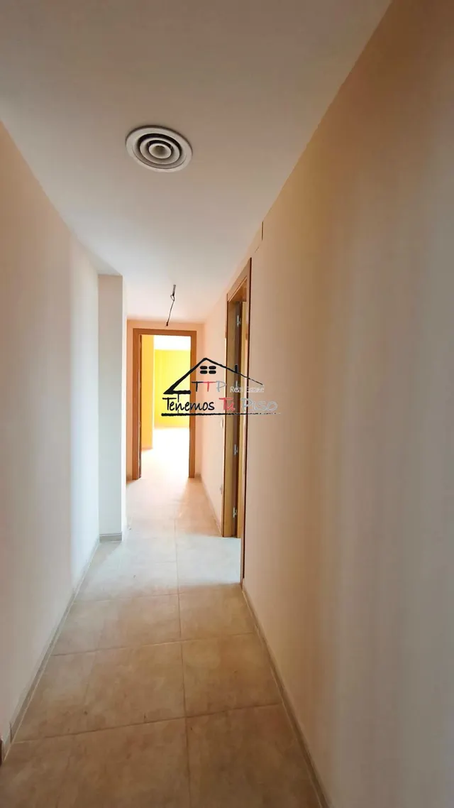 ÁTICO-DÚPLEX A ESTRENAR. 4 DORMITORIOS. 3 BAÑOS. TERRAZA DE 35M. COCHERA INCLUIDA — 31