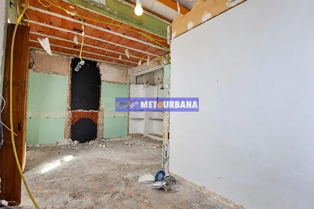 Casa con buhardilla y bodega en Utiel - foto 4
