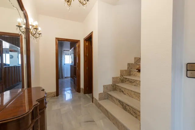 Amplio Triplex en Vega de Granada: Tu Nuevo Hogar Espera por Ti — 17