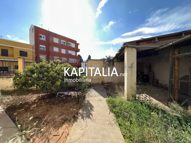 Casa en VENTA en Canals, barrio de La Torreta, con garaje privado, patio y gran potencial — 14