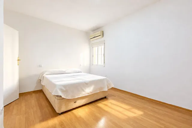 Piso exterior con terraza y mucha luz junto a marqués de vadillo — 11
