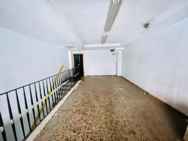 SE VENDE LOCAL COMERCIAL !!INMEJORABLE UBICACIÓN!! — 6