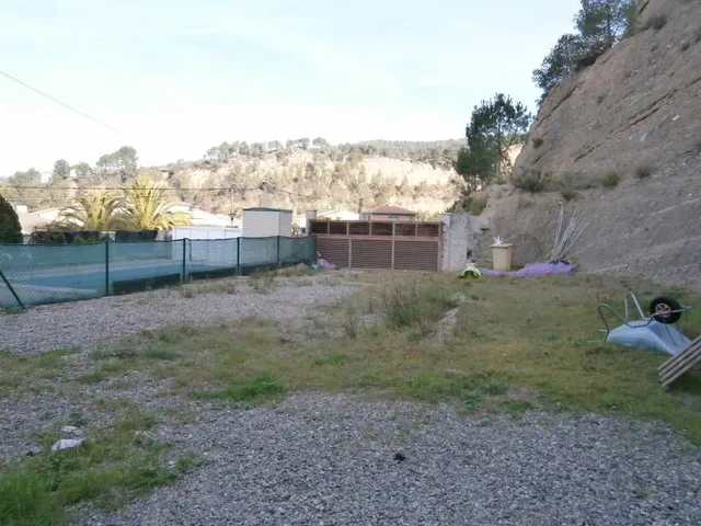 TERRENO EN CAN VILLABA DE ABRERA CON PISCINA Y BARBACOA, A 25 MINUTOS DE BARCELONA — 10