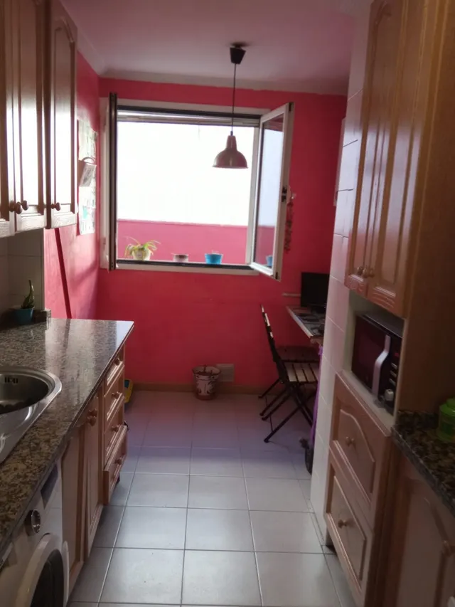 Magnifico piso de 4 habitaciones,  salón, cocina ,2 baños, garaje y trastero. — 4