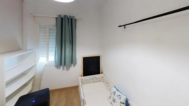 Acogedor Piso en Gamarra, Málaga – Ideal para Entrar a Vivir — 14