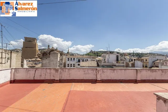 Magnífico piso con plaza de garaje junto a Catedral. — 22
