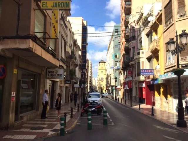 Piso-ENTLO  VENTA en Castellón, zona TRINIDAD, 117 m, 4 hab, 1 baño, ascensor. REFORMAR — 7