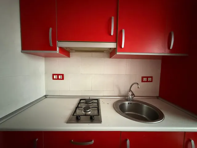 Piso con piscina a 700 m de la playa y a un paso del centro de Roda de Berà — 7