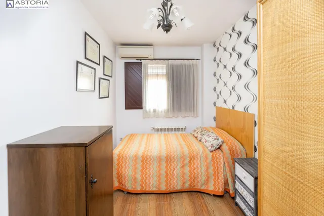 VIVIENDA PAREADA EN MONTELUZ — 35