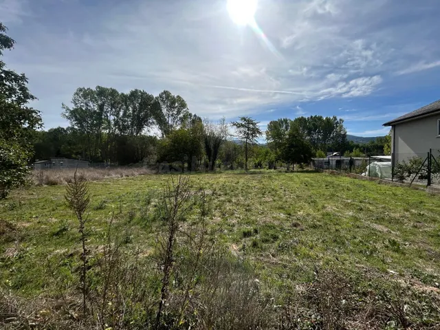 Oportunidad de Inversión en Congosto: Parcela Urbana a la Ve - foto 3