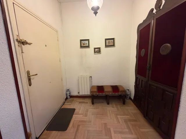 MAGNIFICO PISO EN EL BARRIO DE EL SALVADOR - foto 2